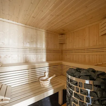 Wilanow Sarmacka With Parking, Gym & Sauna By Renters Apartment