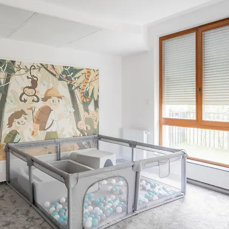 Wilanow Sarmacka With Parking, Gym & Sauna By Renters Apartment *