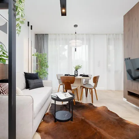 Wilanow Sarmacka With Parking, Gym & Sauna By Renters